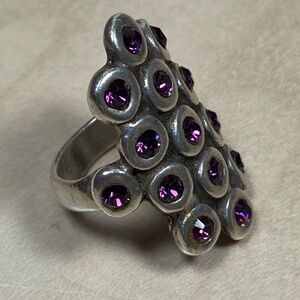 Vintage Metal Pointus ring with pink stones